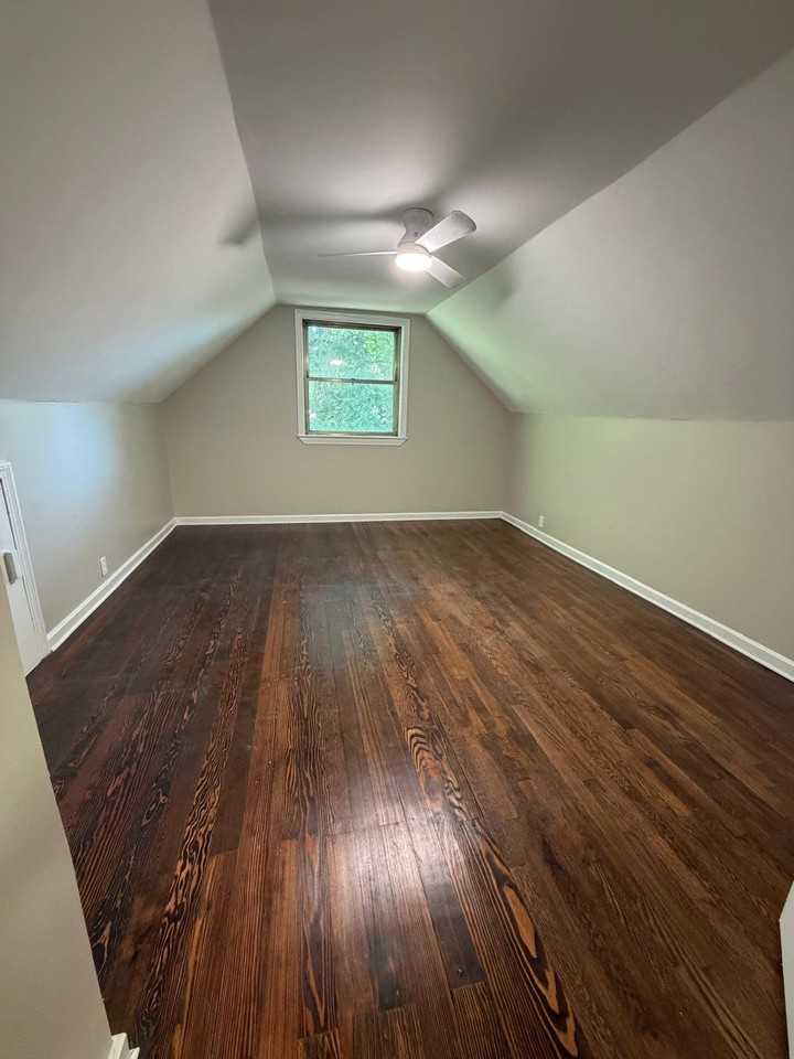 23901 Colbourne Rd - Photo 5 of 8