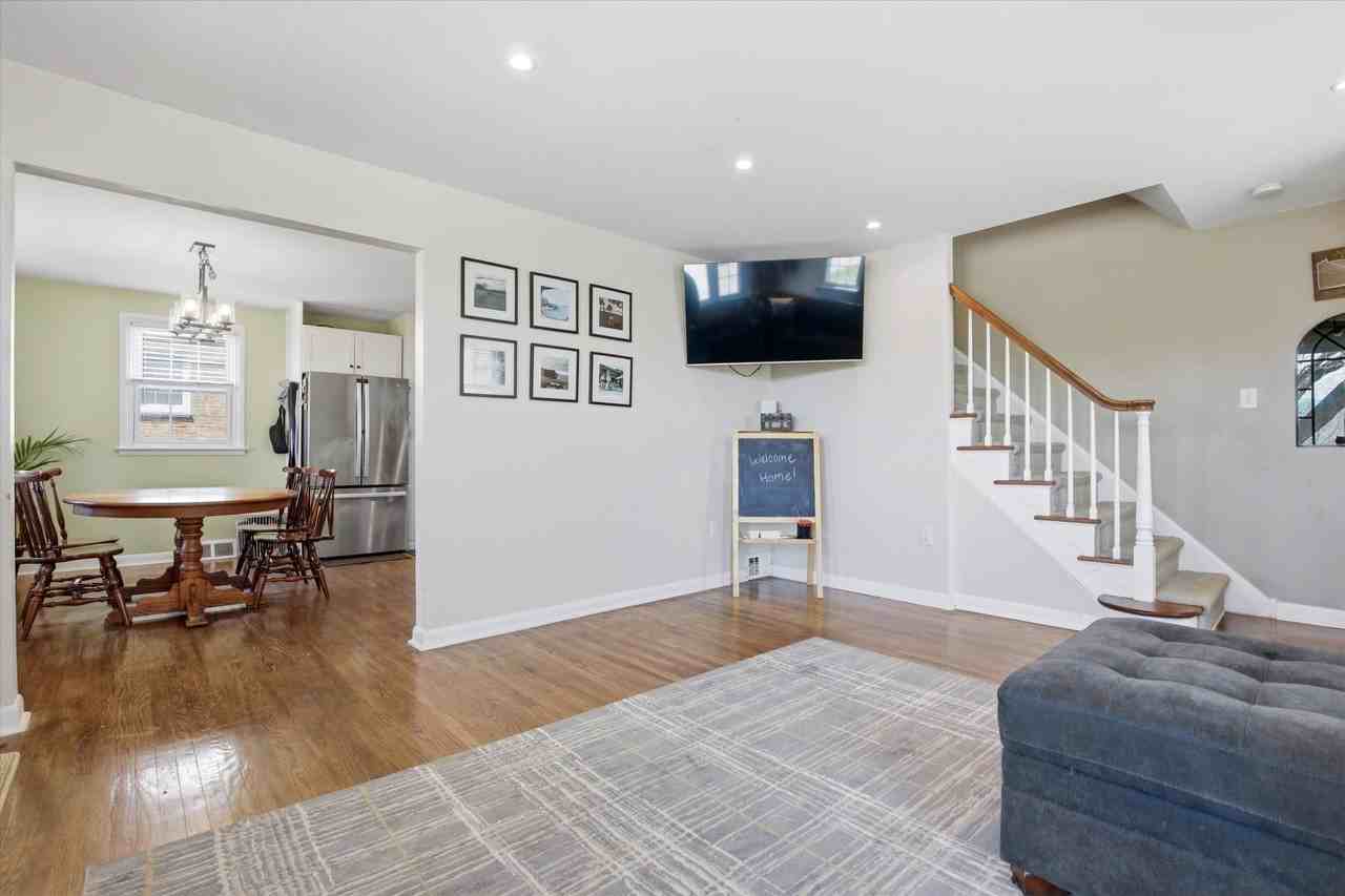 2907 Kanes Rd - Photo 4 of 19