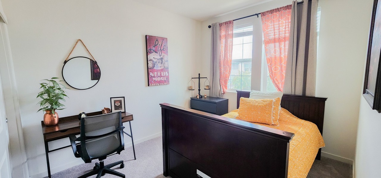 2948 Honey Opal Ave - Photo 2 of 9