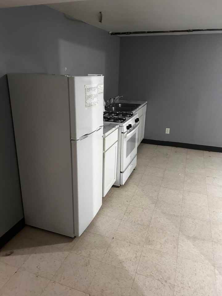 402 Madison Ave - Photo 4 of 14