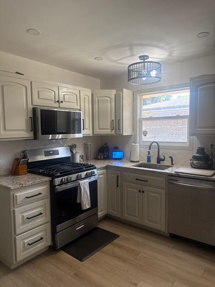 14548 Tripp Ave - Photo 4 of 19