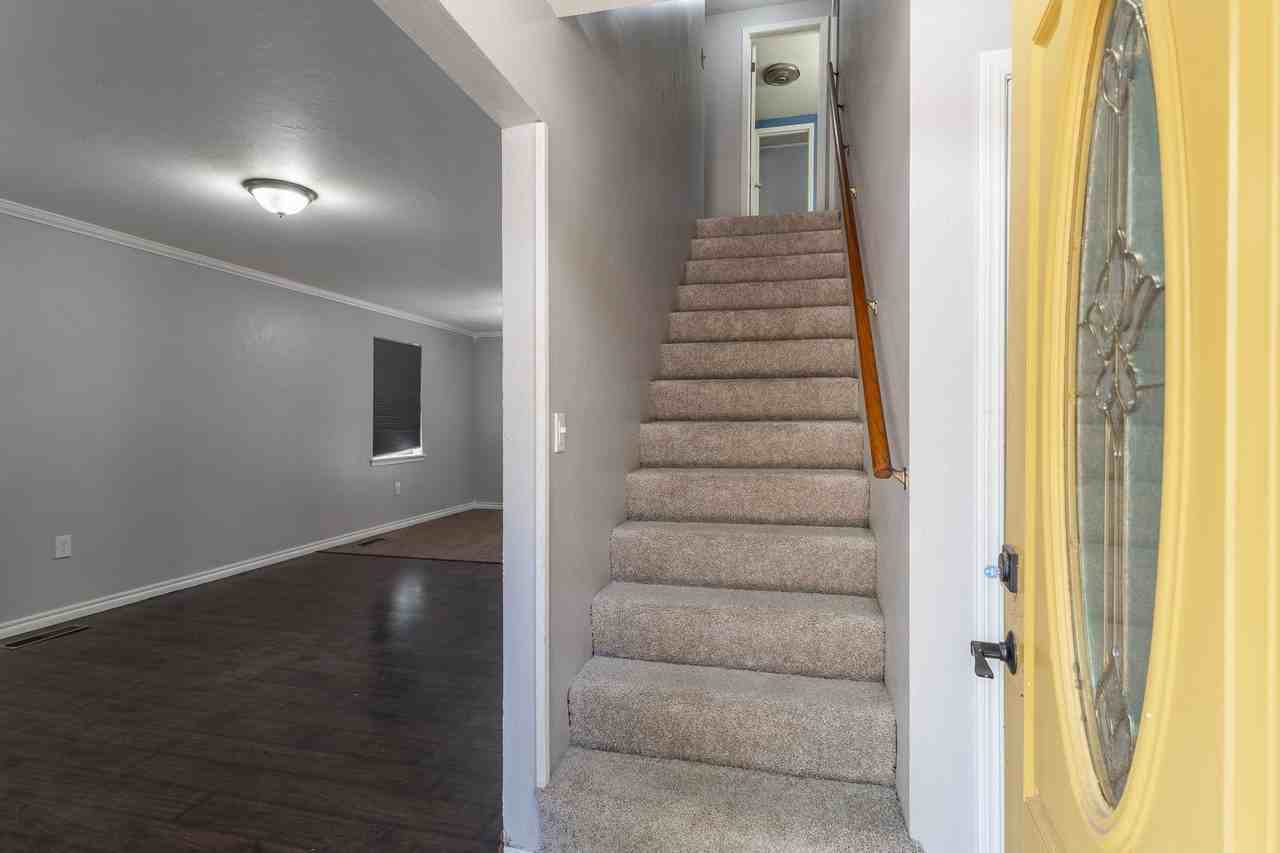 7804 Nw 5th St - Photo 2 of 45