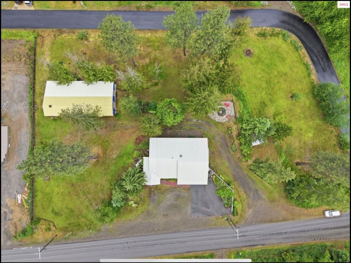 955 Bottle Bay Rd - Photo 4 of 8