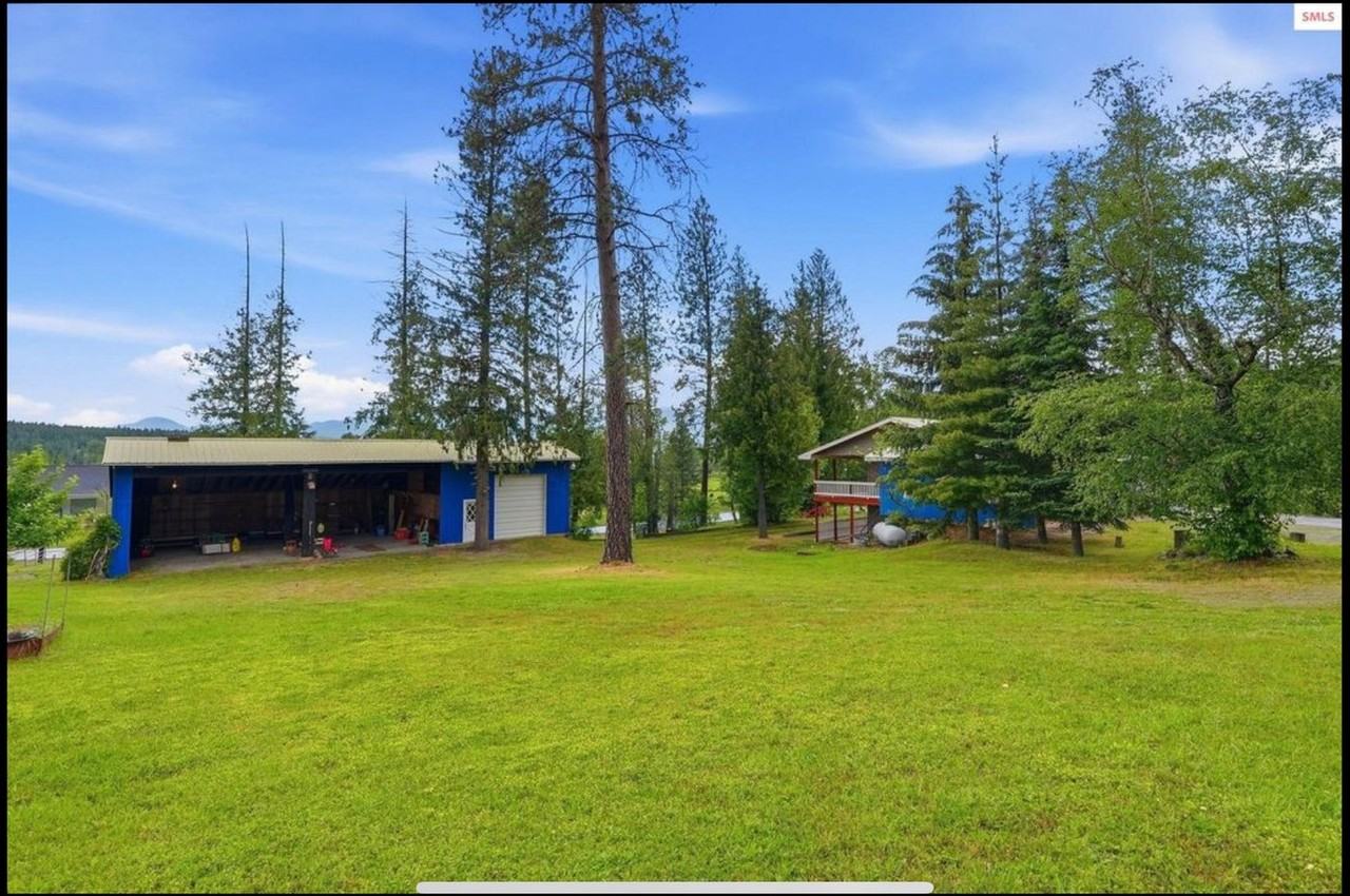 955 Bottle Bay Rd - Photo 5 of 8