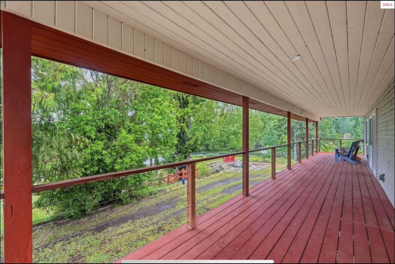 955 Bottle Bay Rd - Photo 7 of 8