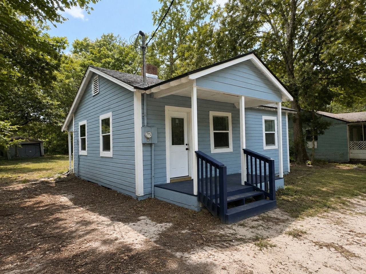 3328 Commonwealth Ave - Photo 3 of 19