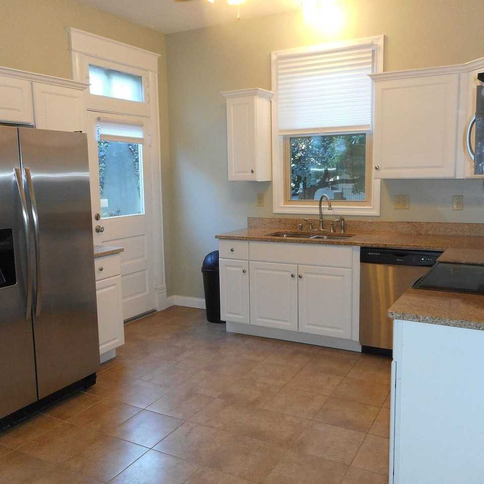 447 Taylor Ave - Photo 2 of 8