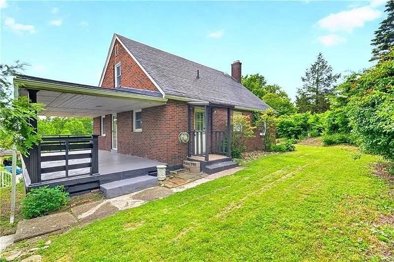 2086 River Hill Rd - Photo 3 of 13