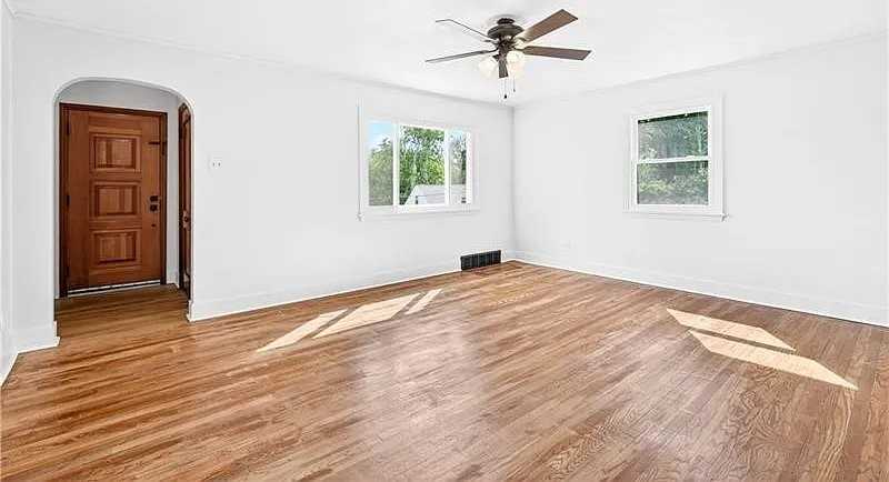 2086 River Hill Rd - Photo 6 of 13