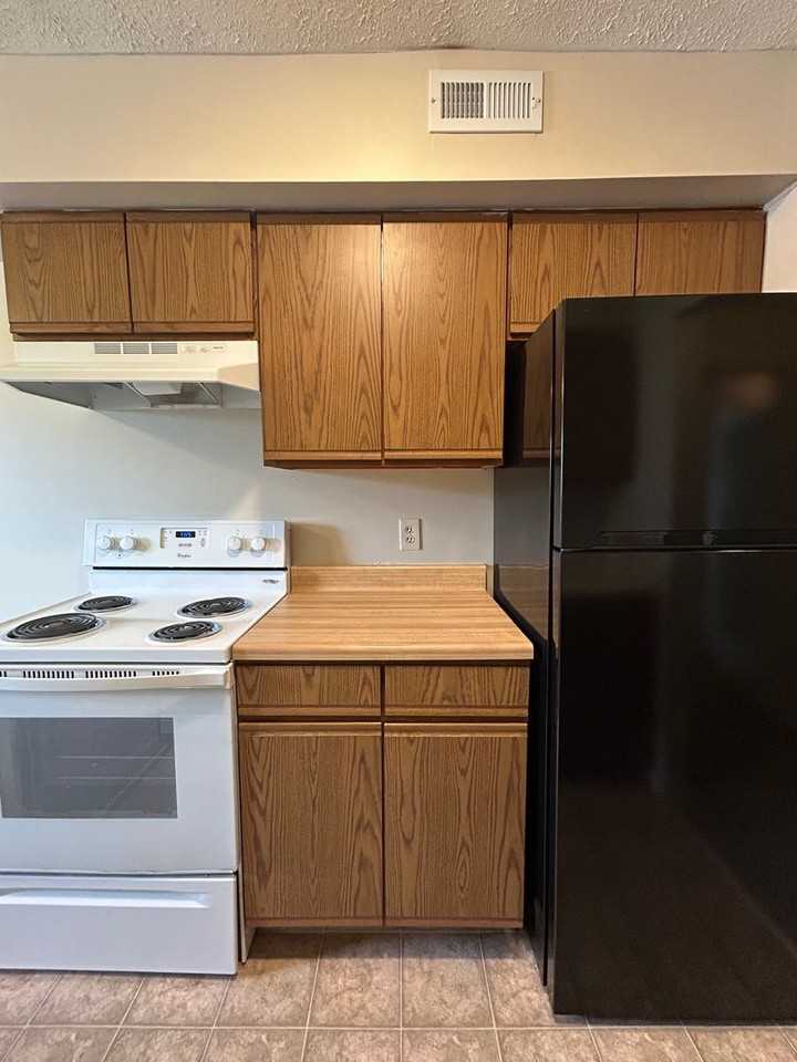 Wheaten Place (10919 Cottonwood Lane) - Photo 7 of 45