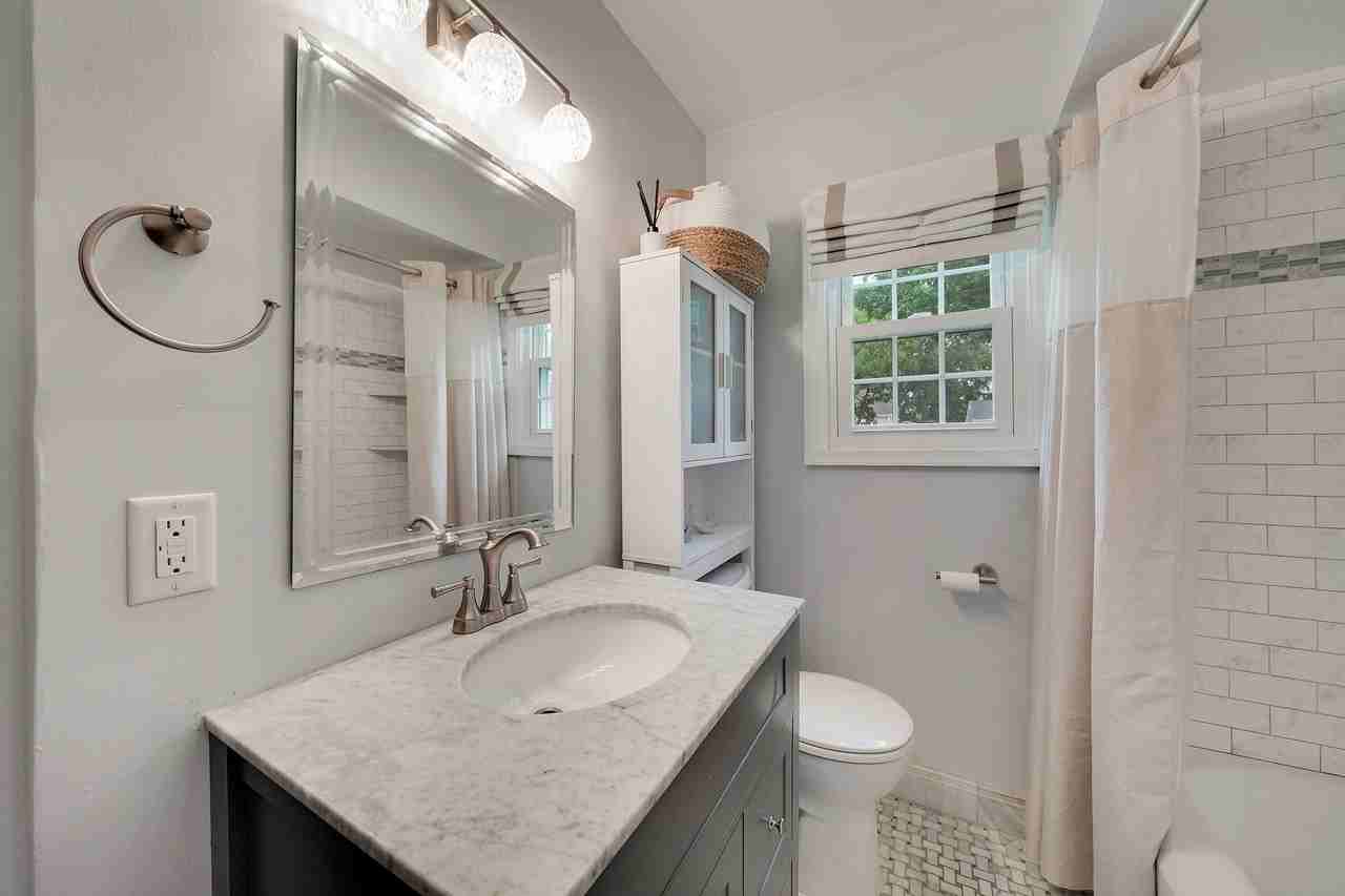3982 Brunswick Ave S - Photo 6 of 20