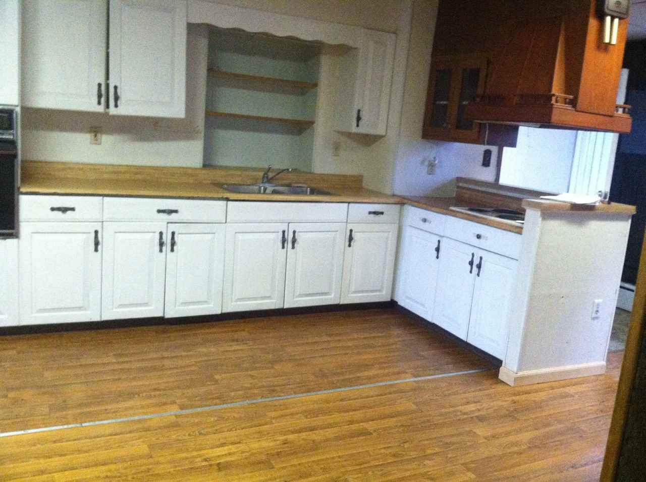 4192 Division Hwy #5 - Photo 3 of 11