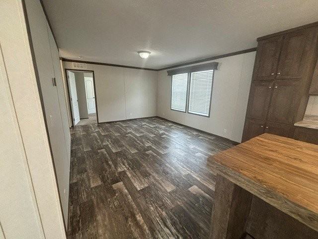 1203 Primrose Ct #138 - Photo 5 of 10