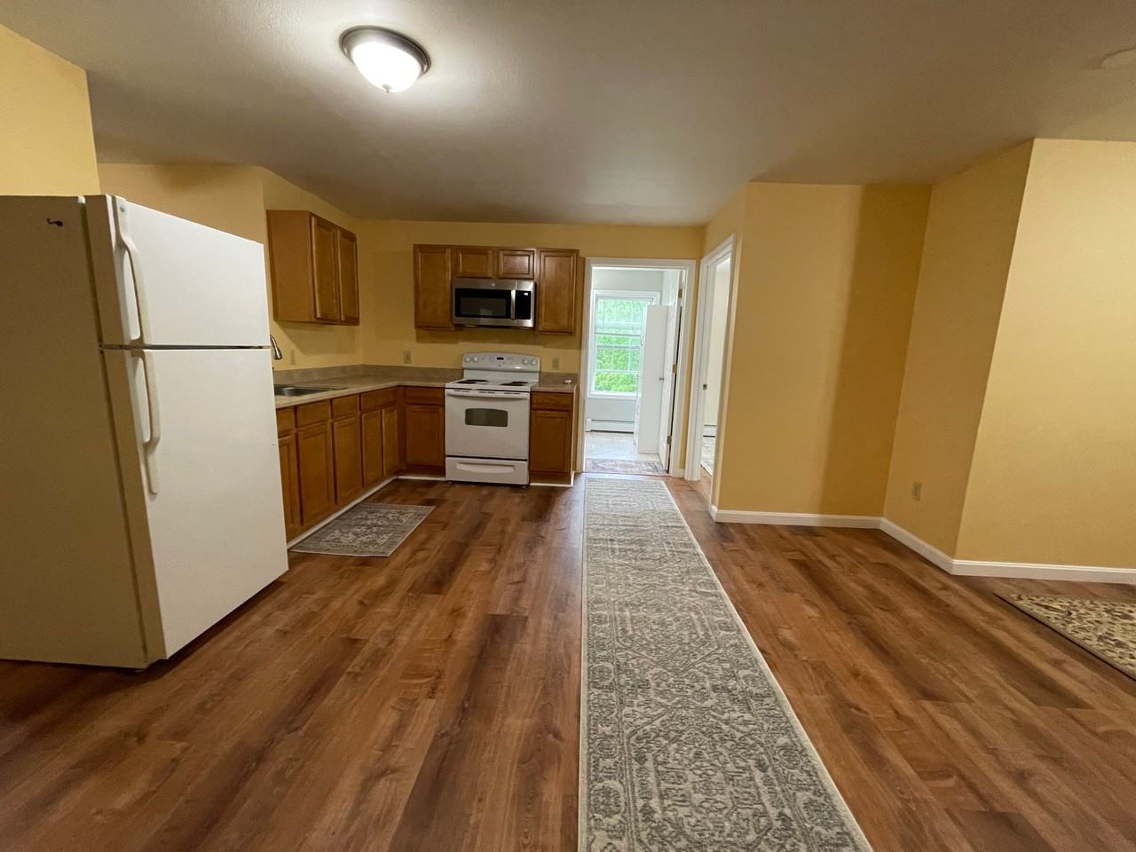 52 Village Dr #7A - Photo 3 of 17