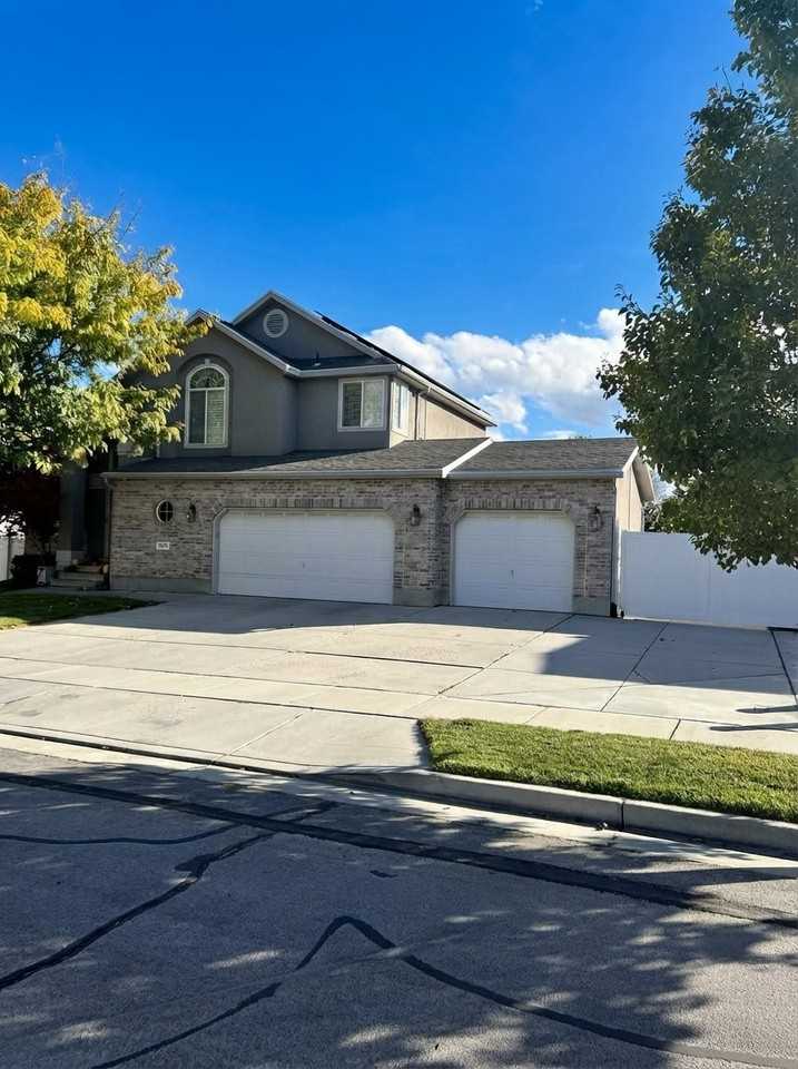 2839 W Table Rock Dr - Photo 2 of 8