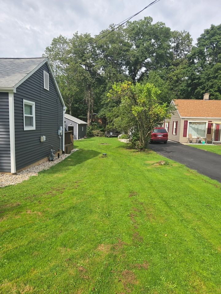 S64W18474 Topaz Dr - Photo 4 of 13