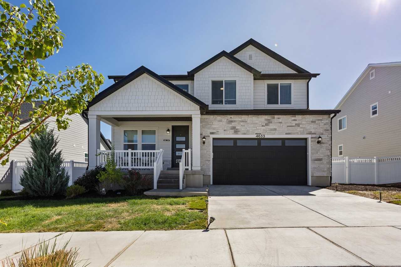 4633 W Sentry Dr - Photo 2 of 20