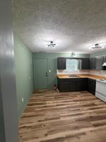 featured image of 150 W Robbins Rd