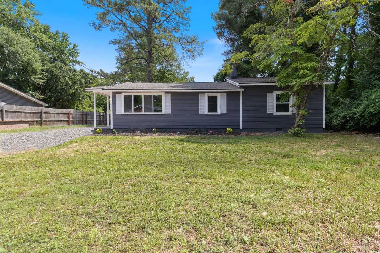 2639 Crystal Springs Dr - Photo 4 of 15