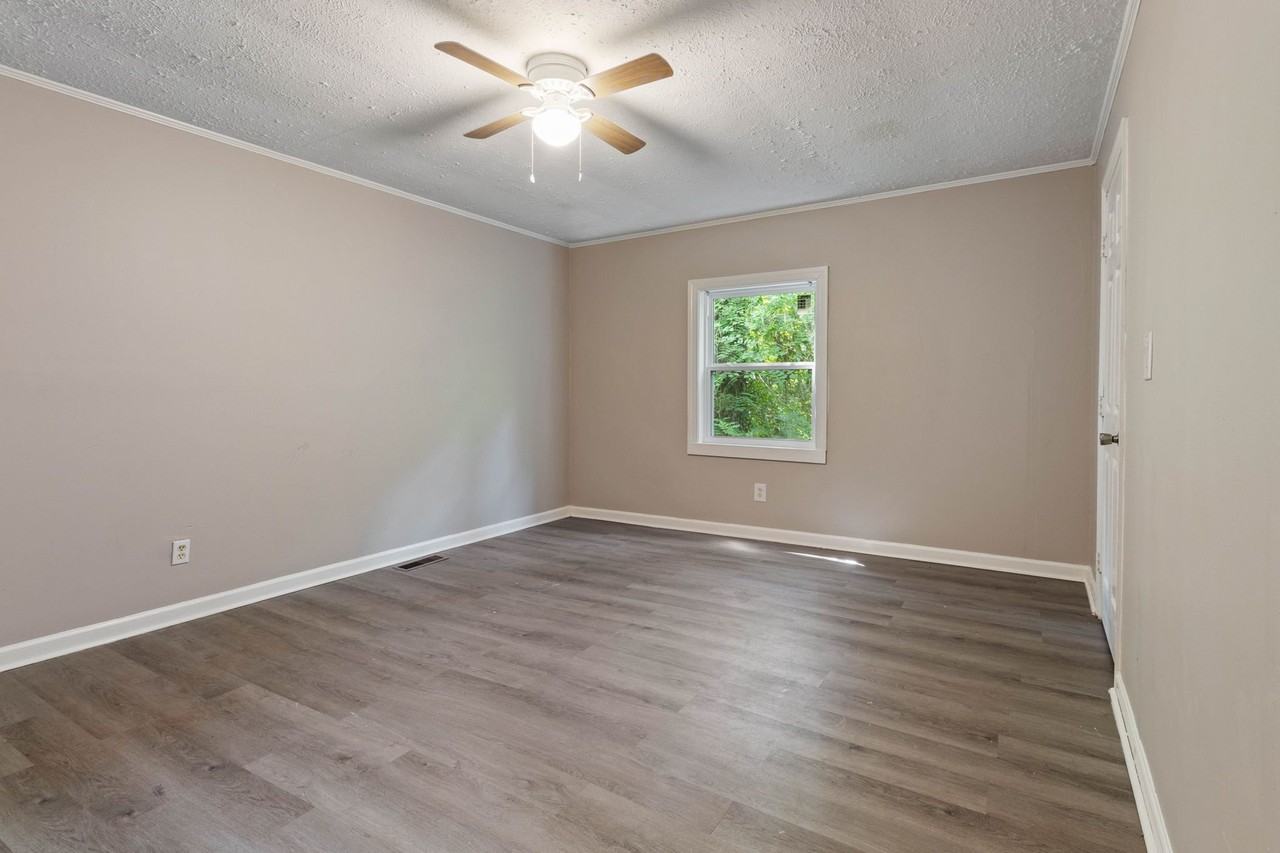 2639 Crystal Springs Dr - Photo 6 of 15