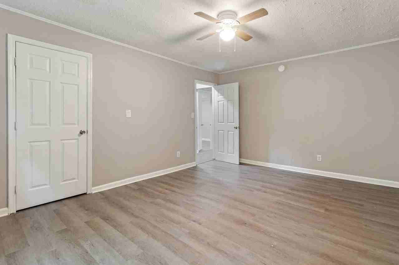 2639 Crystal Springs Dr - Photo 7 of 15