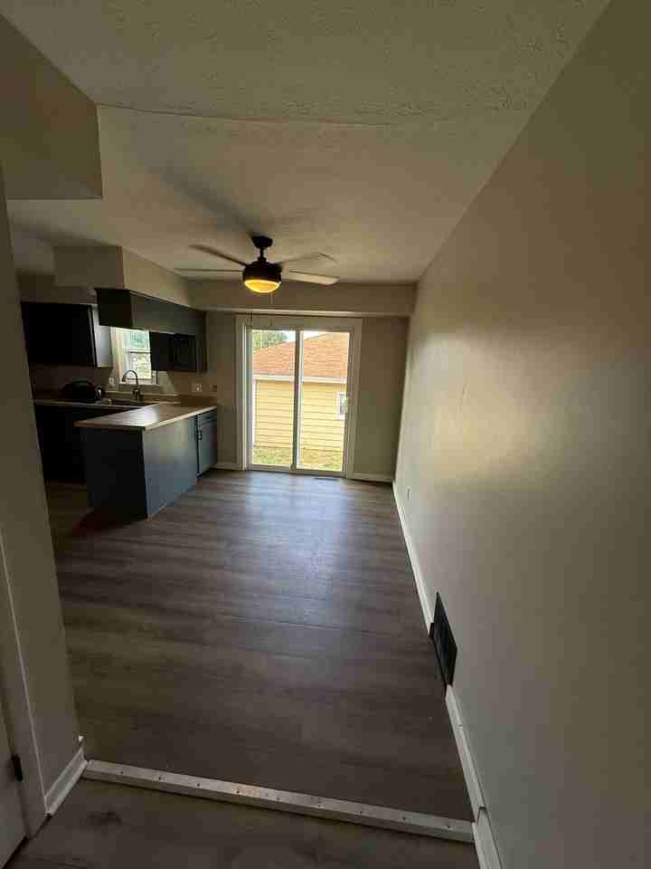 3 Bedroom 2.5 Bath House In Westpark - Photo 4 of 19