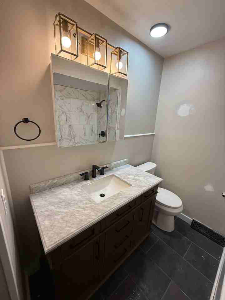 3 Bedroom 2.5 Bath House In Westpark - Photo 5 of 19