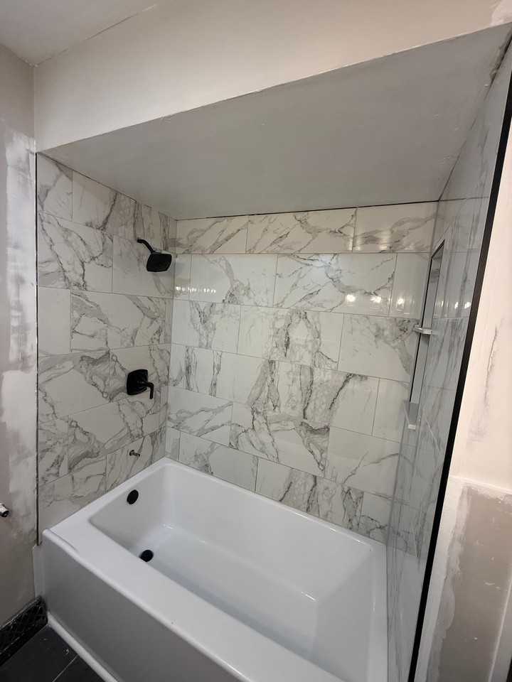 3 Bedroom 2.5 Bath House In Westpark - Photo 6 of 19