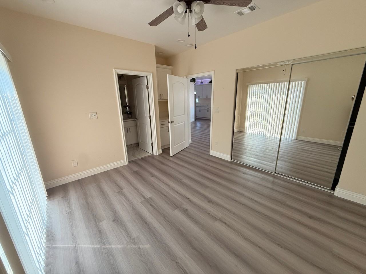 11856 Ricky Ave - Photo 2 of 16