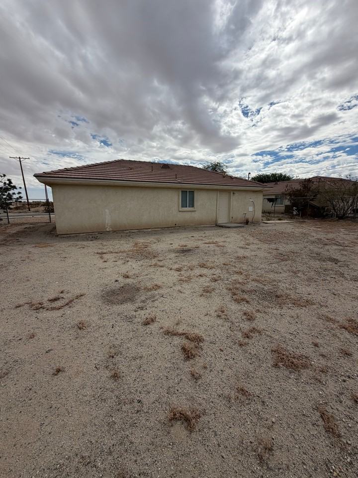 1332 Persimmon Ave - Photo 6 of 6