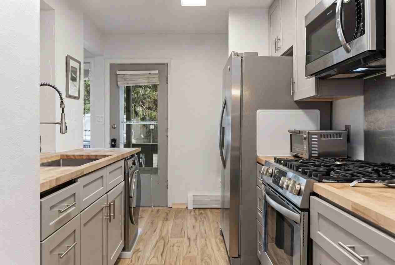 927 Red Sandstone Rd #14A - Photo 7 of 14