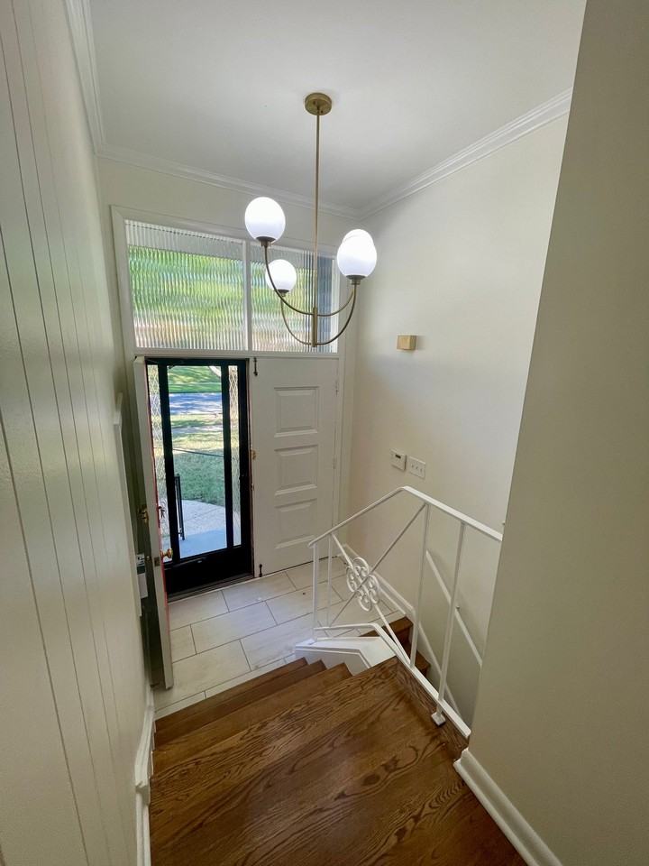 902 Malta Ln - Photo 2 of 39