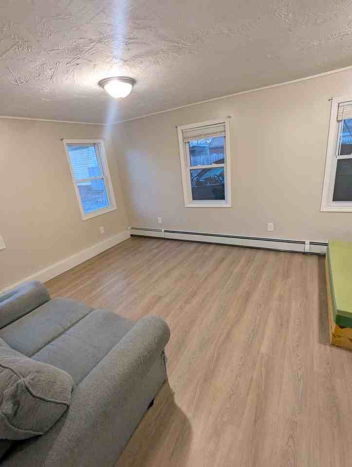 7748 S Main St #21 - Photo 4 of 9