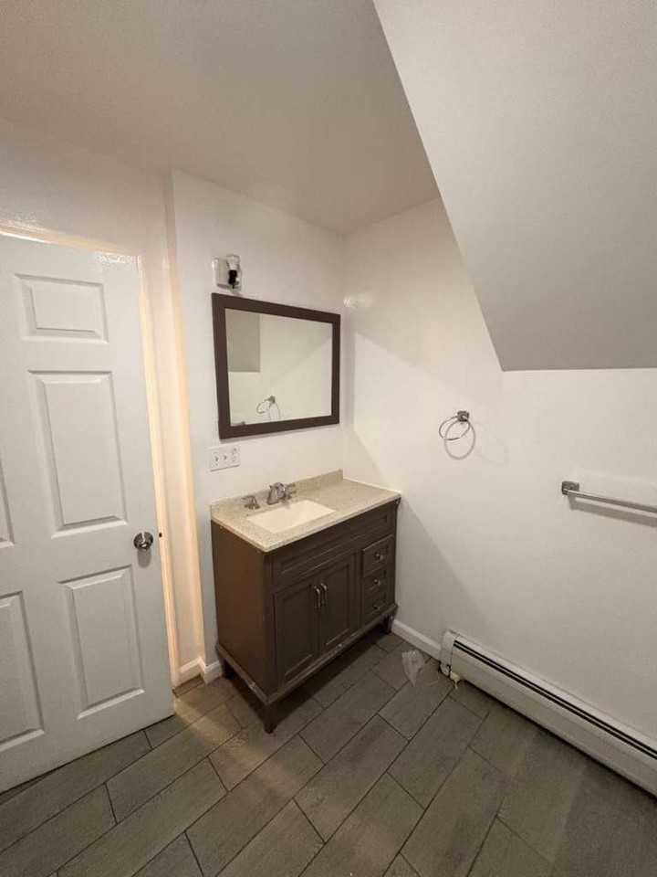 51 N Clinton St #1 - Photo 7 of 14