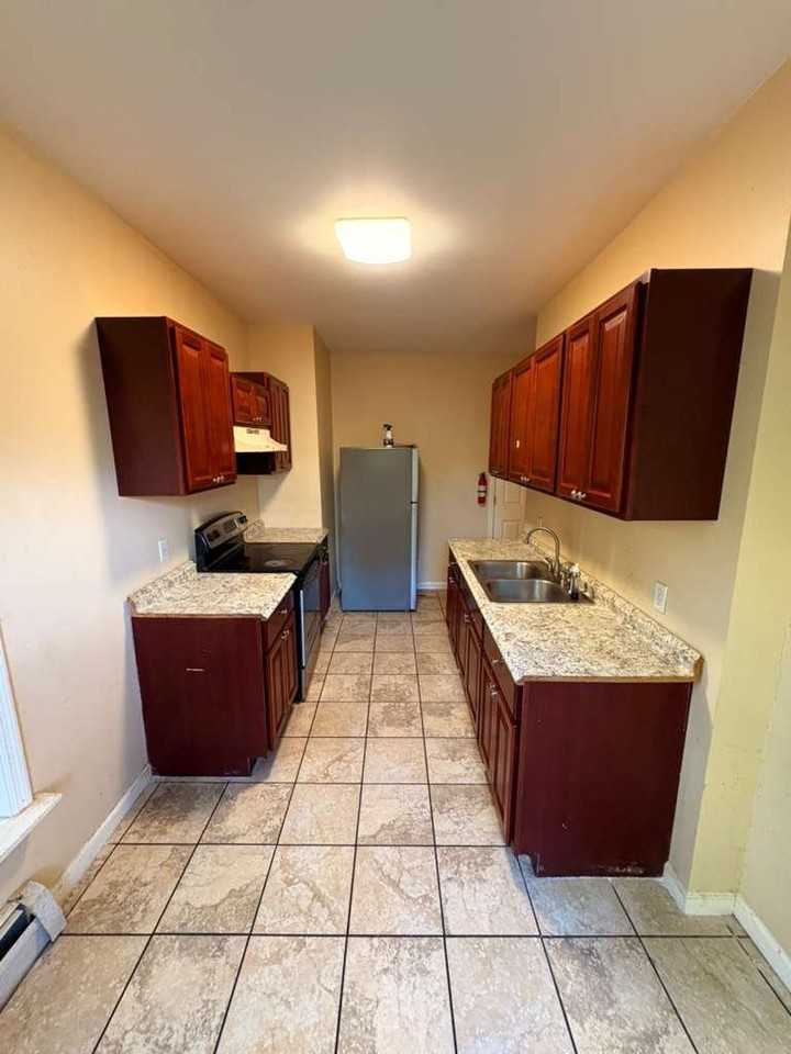 49 Thompson St #1E - Photo 4 of 15