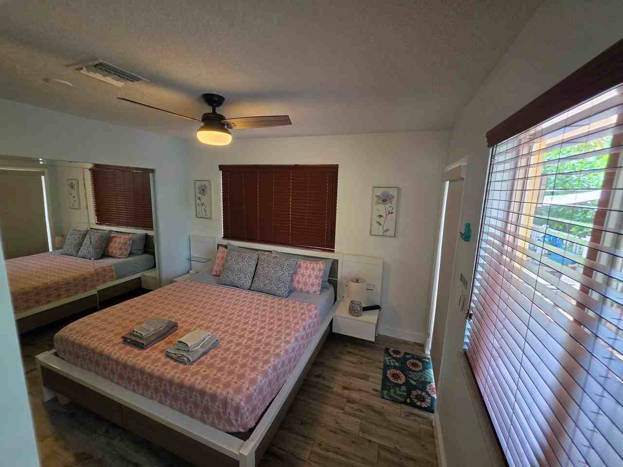 19 Se 7th St #2 - Photo 4 of 20