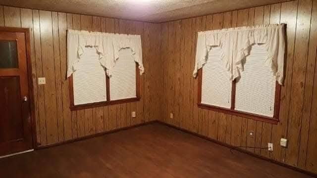 307 E 5th St #307 - Photo 2 of 5