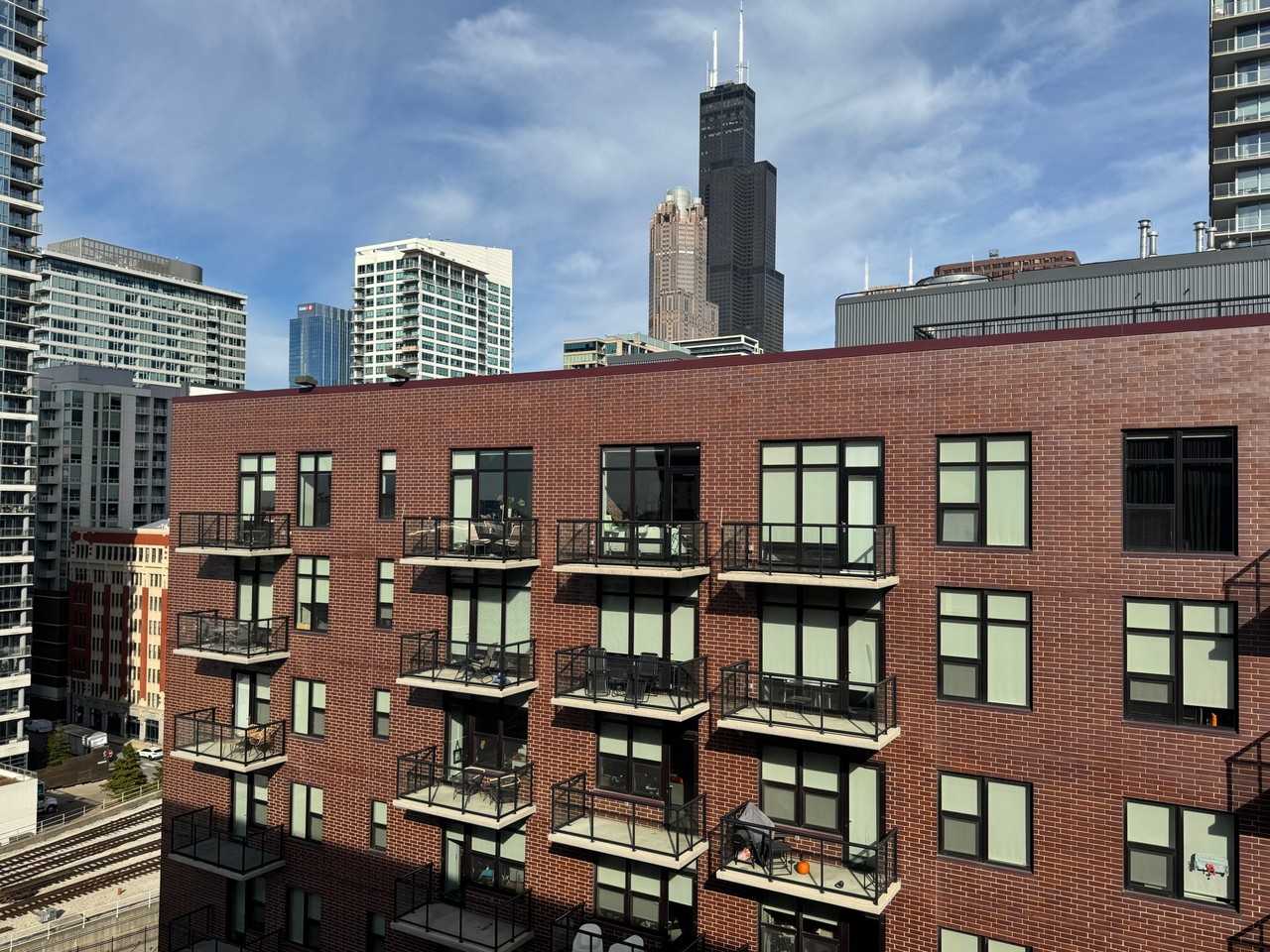 106 W Polk St - Photo 2 of 13
