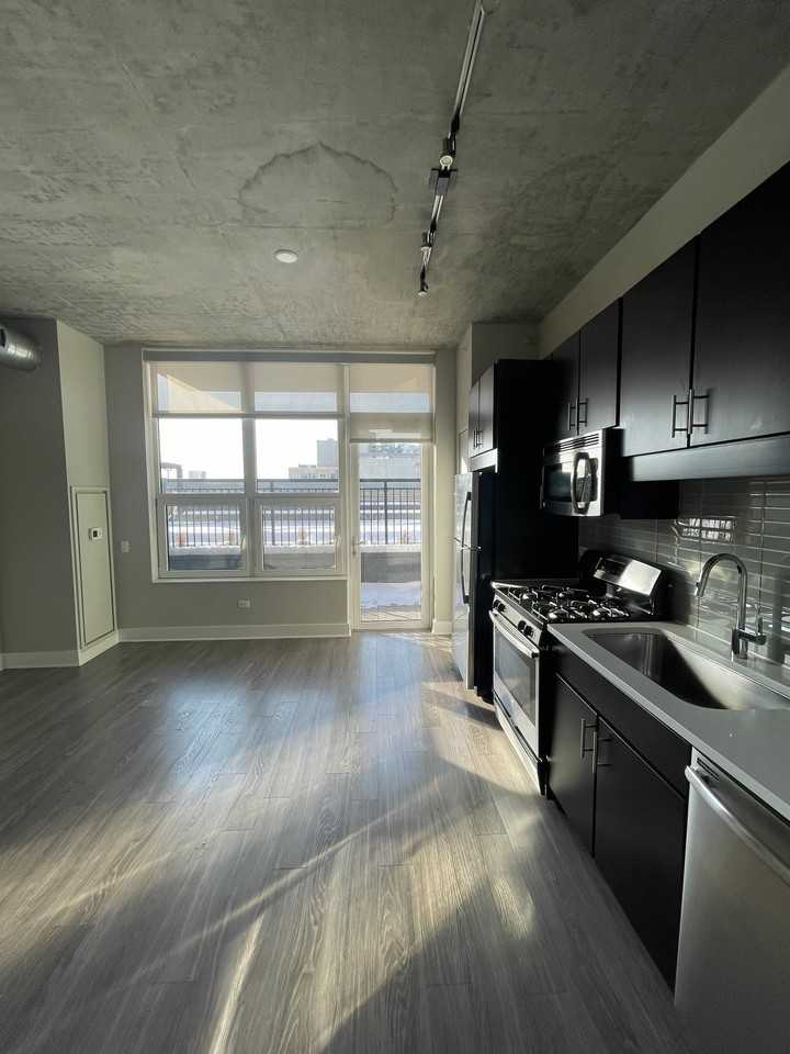 106 W Polk St - Photo 4 of 13