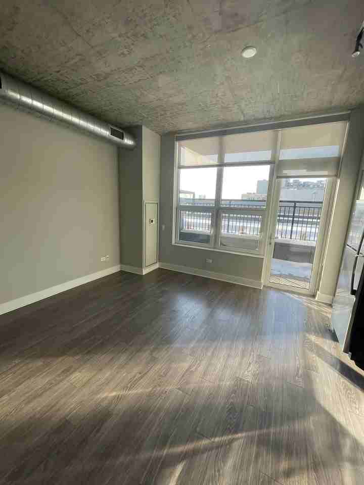 106 W Polk St - Photo 5 of 13