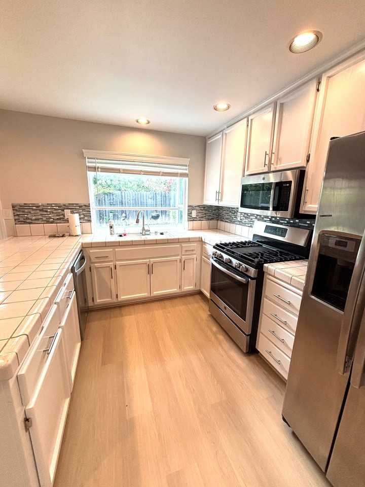 8079 Darien Cir - Photo 4 of 20
