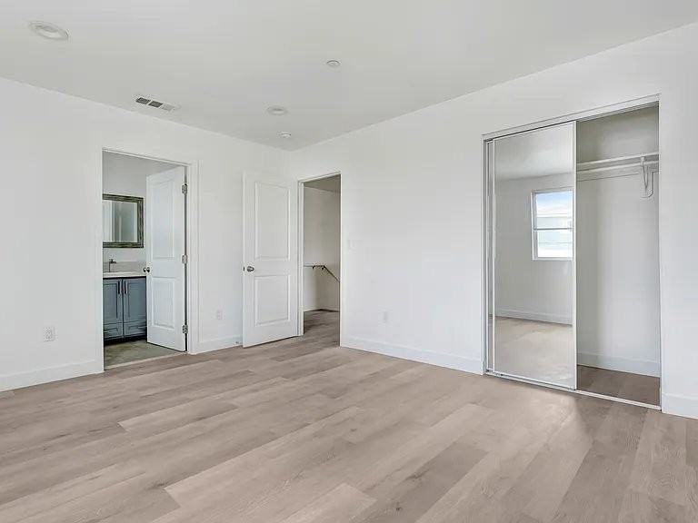 90033 2439.5 Malabar St Los Angeles, Ca ##Ca - Photo 3 of 6