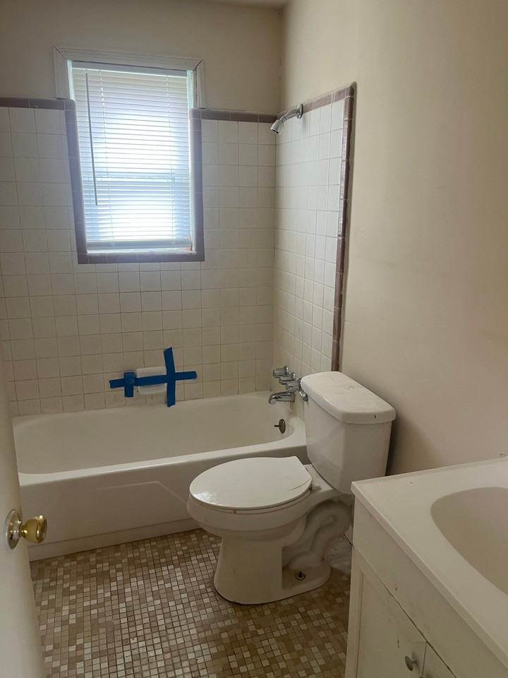 1348 Gormans Ln - Photo 5 of 7