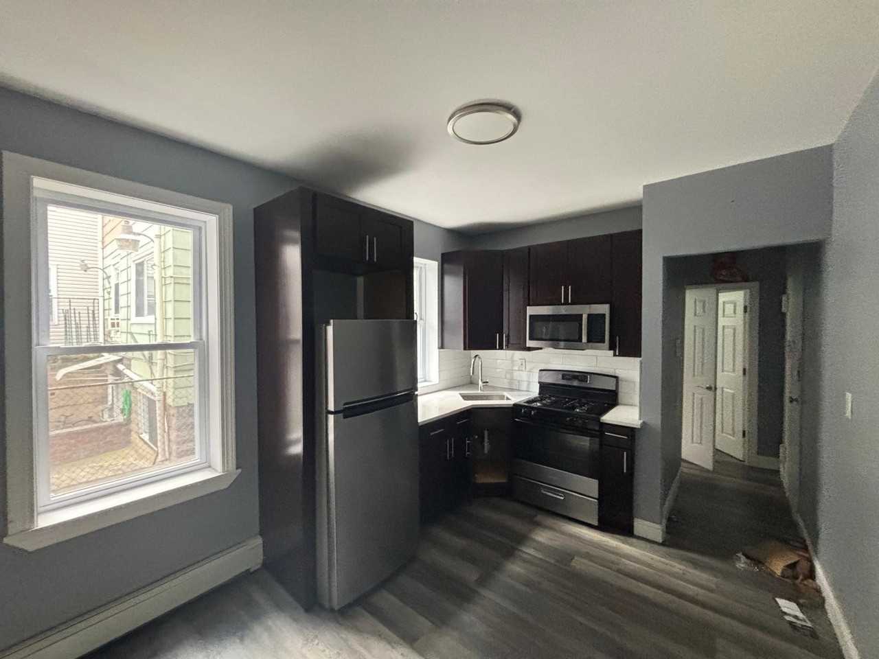 149 Zabriskie St #3 - Photo 2 of 4