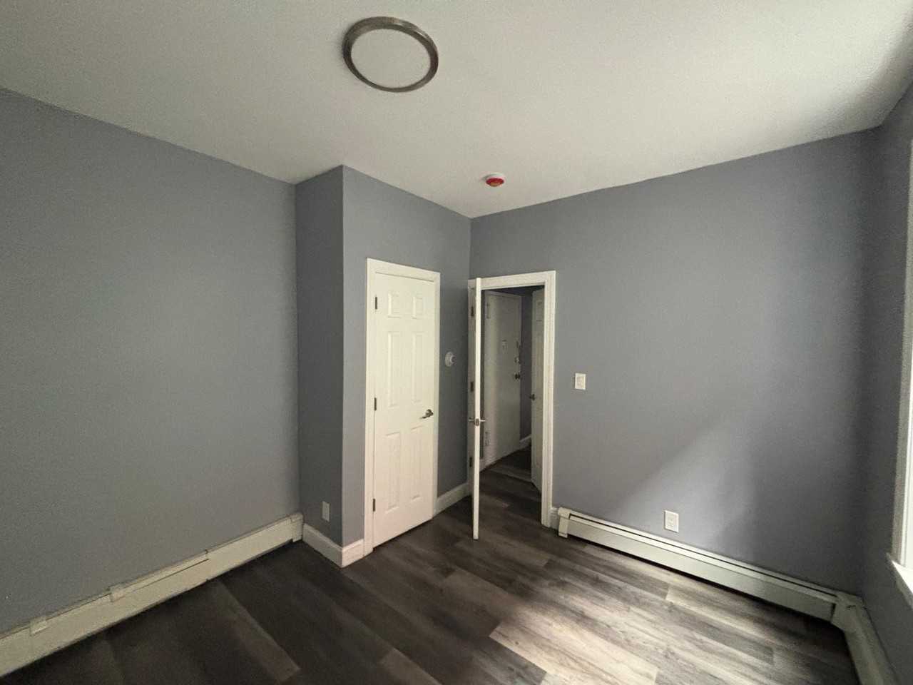 149 Zabriskie St #3 - Photo 3 of 4