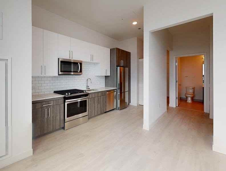 797 S Michigan Ave - Photo 3 of 17