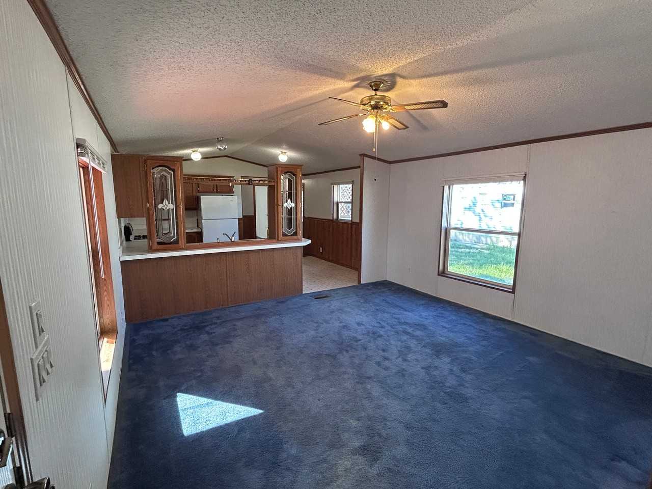 2706 Topeka Dr - Photo 7 of 20