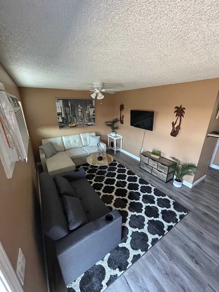 455 Moser Ave #19 - Photo 3 of 9