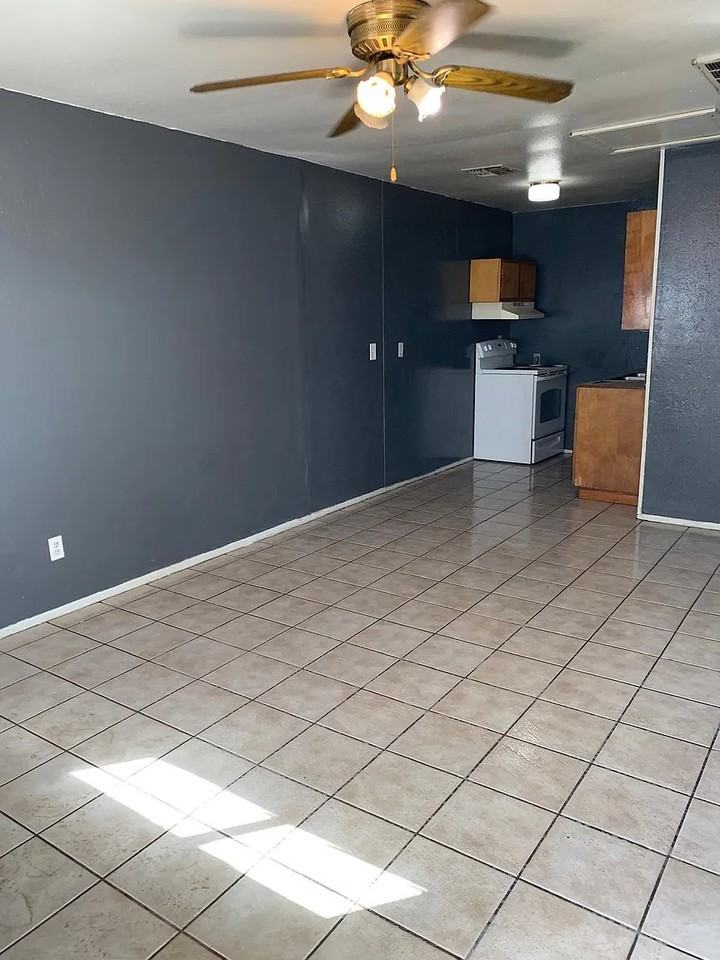 102 San Diego St #A - Photo 4 of 11