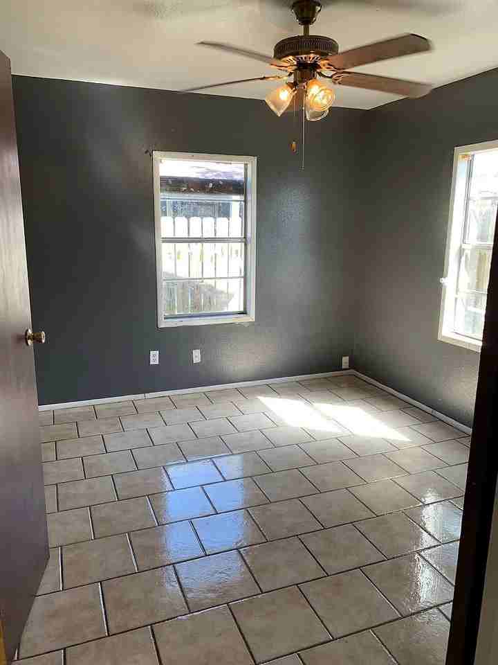 102 San Diego St #A - Photo 5 of 11